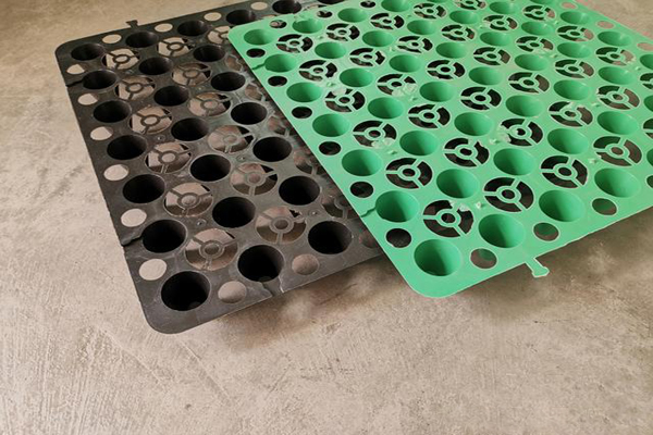蓄排水板的特点有哪些？