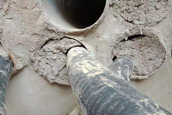 排水管可以直接用水泥封住吗？