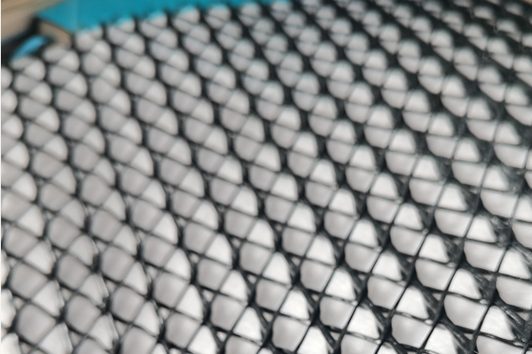 复合排水网的结构特点 第2张